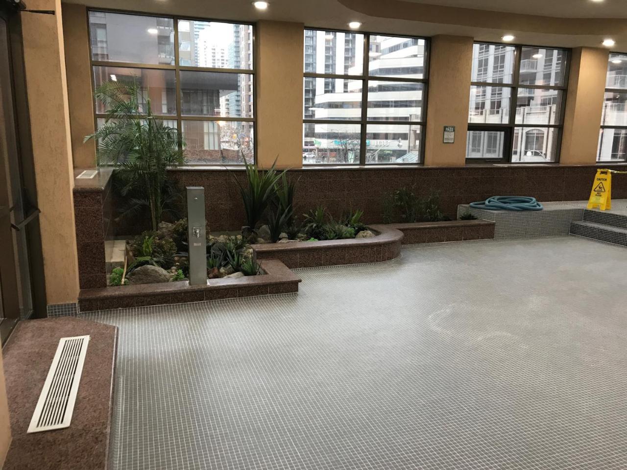 Canada Suites On Bay, Established 1998 Торонто Экстерьер фото